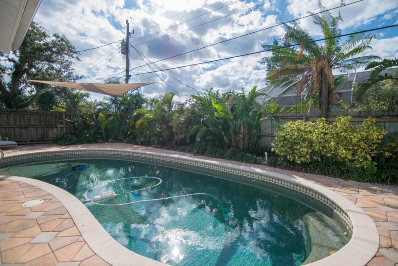 Chic Private Pool Home Minutes To Bonita Beaches ボニータ・スプリングス エクステリア 写真