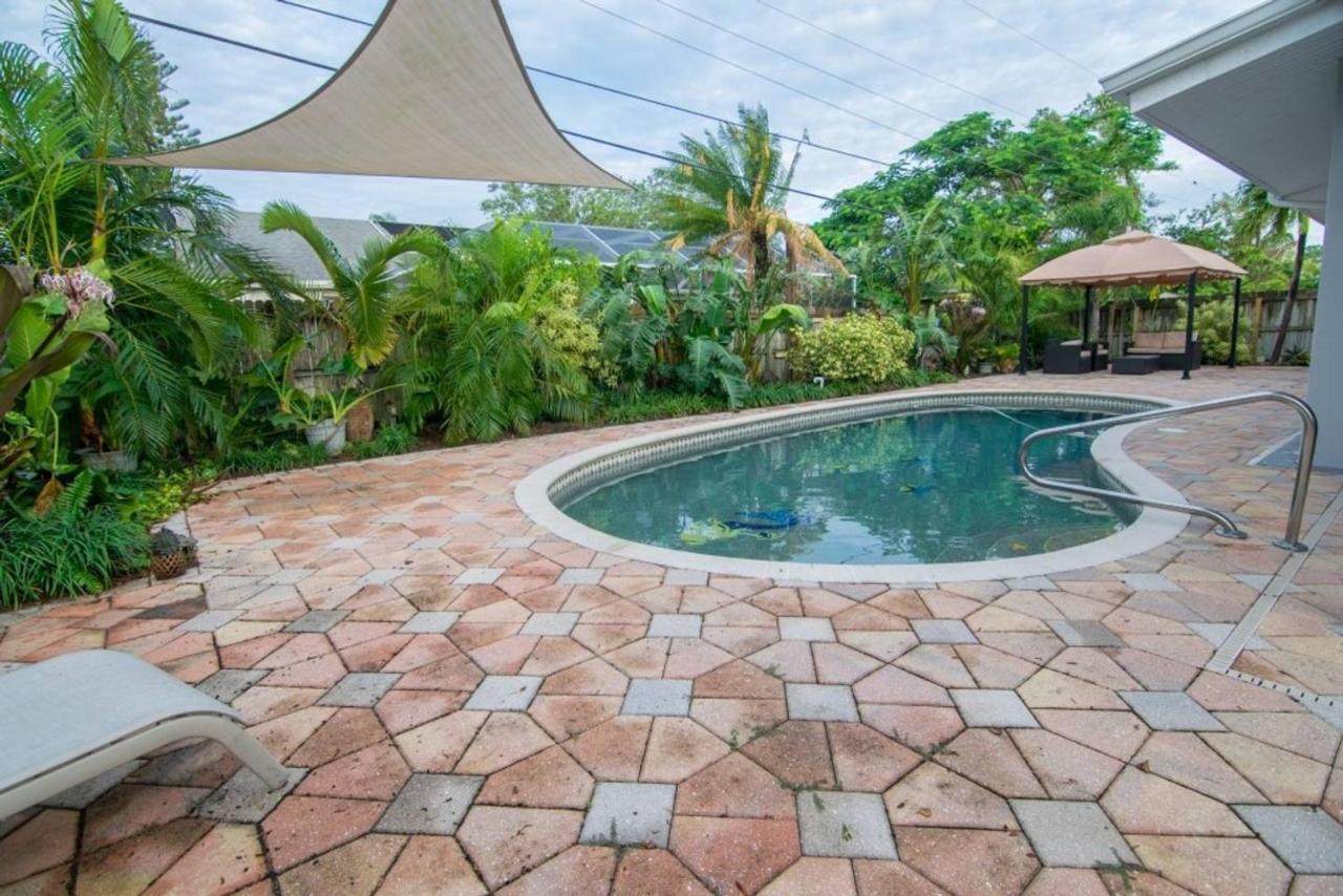 Chic Private Pool Home Minutes To Bonita Beaches ボニータ・スプリングス エクステリア 写真
