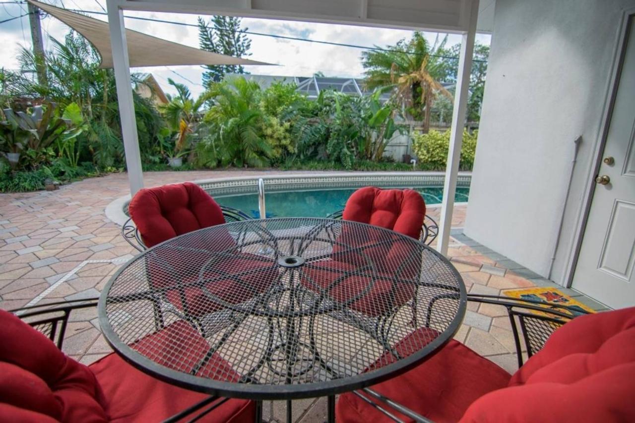 Chic Private Pool Home Minutes To Bonita Beaches ボニータ・スプリングス エクステリア 写真