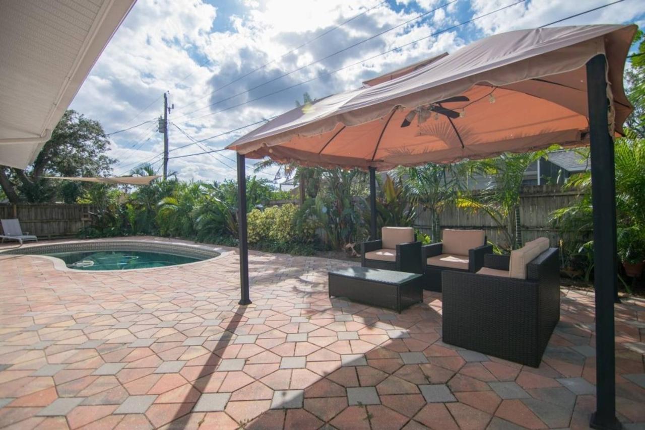 Chic Private Pool Home Minutes To Bonita Beaches ボニータ・スプリングス エクステリア 写真