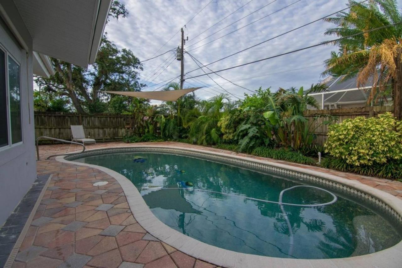 Chic Private Pool Home Minutes To Bonita Beaches ボニータ・スプリングス エクステリア 写真